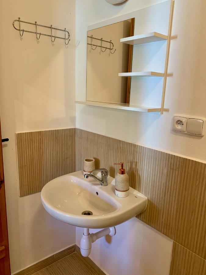 Zamek Mokrosuky Exteriör bild