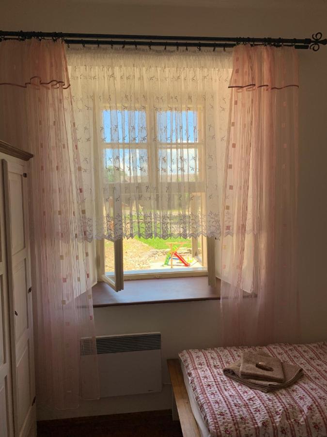 Zamek Mokrosuky Exteriör bild